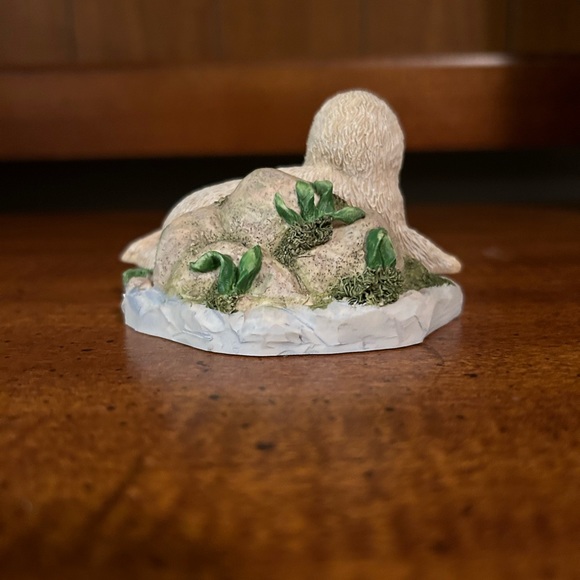 Vintage Fur Seal from the Protect Nature’s Innocents Sculpture Collection. - Picture 3 of 6